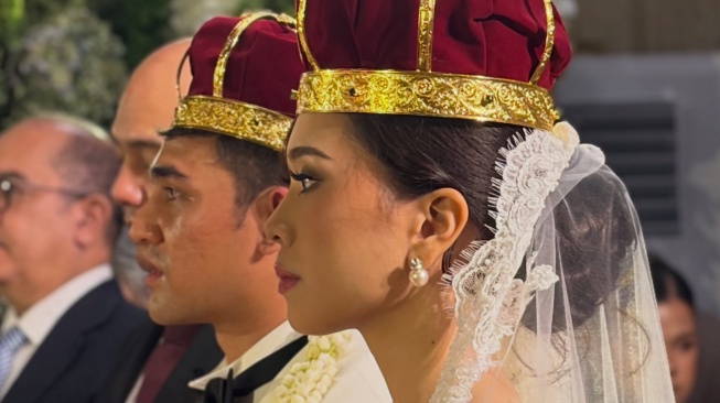 Berlangsung di Gereja Ortodoks, Axel Matthew Thomas Putra Jeremy Thomas Resmi Lepas Masa Lajang