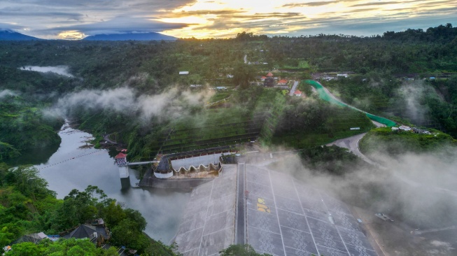 Brantas Abipraya juga tengah mengerjakan sejumlah bendungan strategis lainnya, termasuk Bendungan Cabean di Blora, Jawa Tengah dan Bendungan Mbay di NTT. (Dok: Brantas Abipraya).