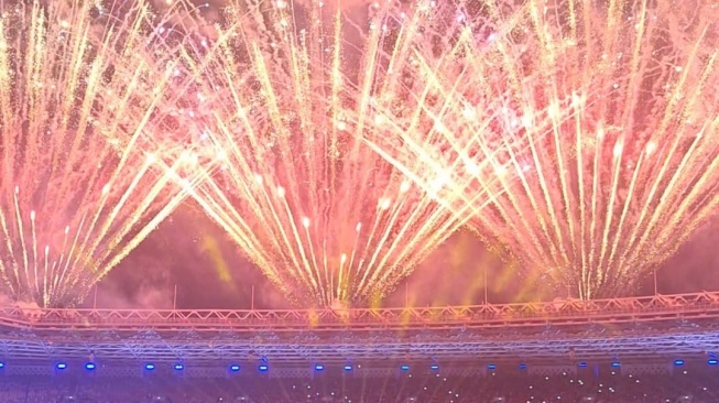 Pesta Kembang Api dan Aksi Agnes Mo Buka FIFA ASEAN Cup 2026, Stadion GBK Tidak Penuh