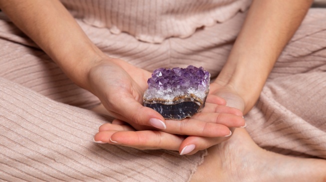 Batu Kristal Amethyst (magnific)