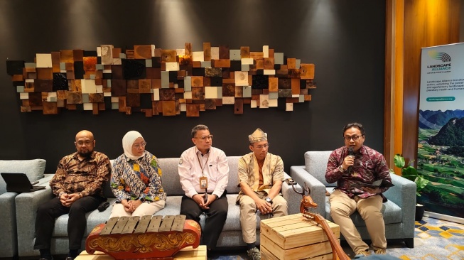 Sungai Tercemar, Mangrove Rusak: Bappenas Dorong Pengelolaan Ekosistem yang Tak Terpisah