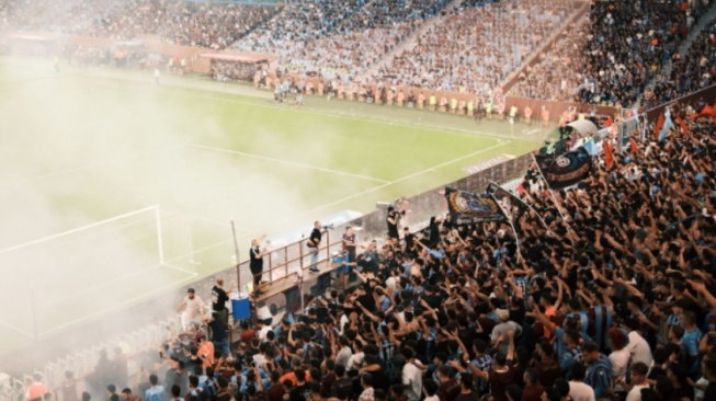 Beban Lapangan dan Riuh Tribun: Menjadikan SUGBK Benteng Timnas