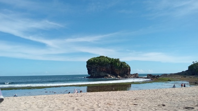 pantai jungwok (wikipedia)