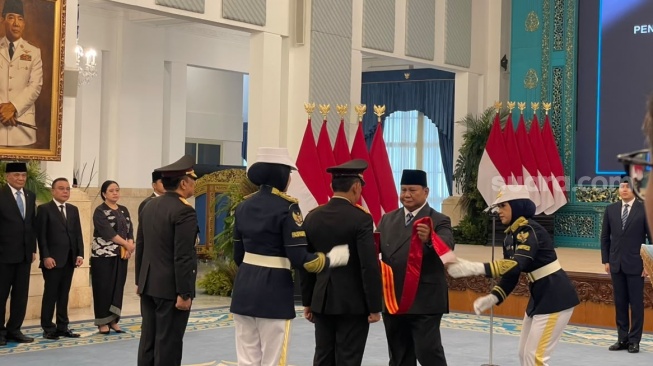 Presiden Prabowo Lantik Listyo Sigit Jadi Kepala KSP, Posisi Kapolri Dijabat Suyudi Ario Seto