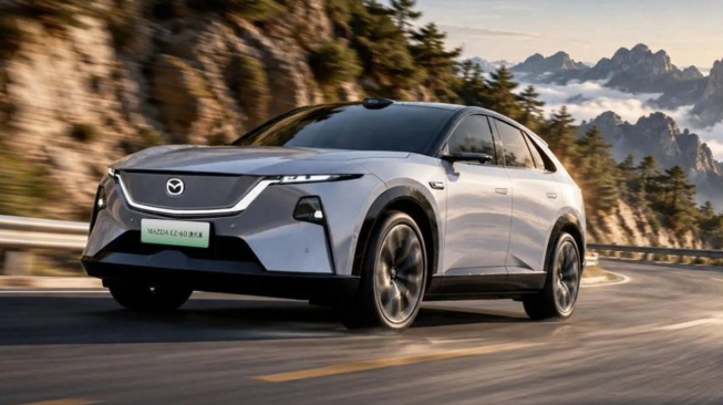 Mazda EZ-60. (Carscoops)