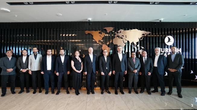 The agreement between PT Gapura Angkasa and Turkish Cargo signed in Istanbul, is also expected to provide a strong foundation for a long-term business relationship between them. (Doc: PT Gapura Angkasa)