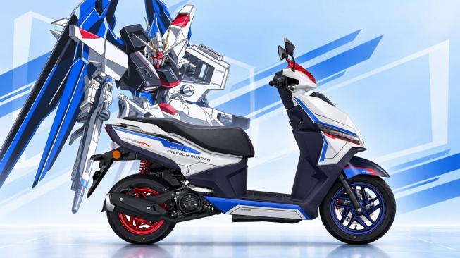 Honda Rilis Skutik 125 cc NS125FX Edisi Gundam dengan Jumlah Terbatas