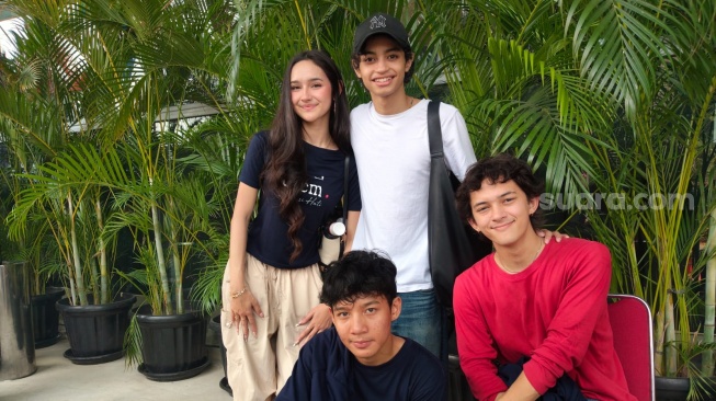Estafet Zafran di Film 5 Cm: Revolusi Hati, Roman King Bersyukur Didukung Herjunot Ali