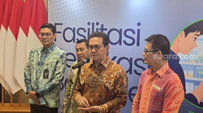 Menteri Perdagangan (Mendag), Budi Santoso di Kantor Kemendag, Jakarta, Selasa (6/10/2026). [Suara.com/Fakhri]