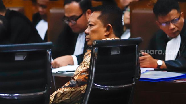 Mantan Jaksa Agung Muda Tindak Pidana Khusus Kejaksaan Agung Febrie Adriansyah saat menjalani sidang perdana di Pengadilan Tipikor, Jakarta, Rabu (7/10/2026). [Suara.com/Alfian Winanto]

