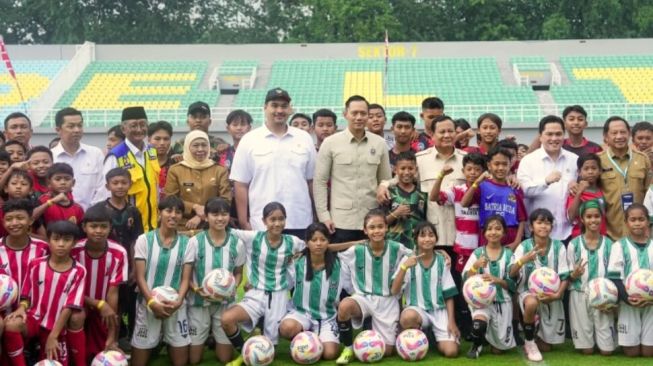 Seskab Klaim 18 Stadion Dibangun dan Direnovasi di Pemerintahan Prabowo, Benarkah? Cek Faktanya