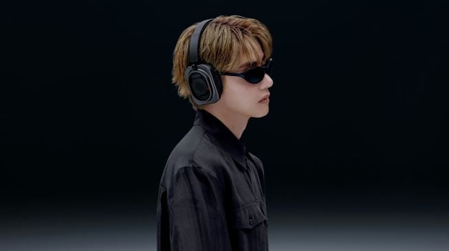 Headphone (1) Pro. [Erajaya]