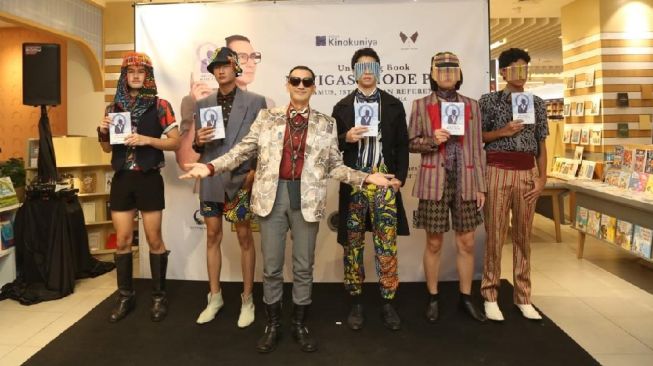 Fashion Pria Punya Cerita Panjang, Pakar Mode Ichwan Thoha Soroti Pentingnya Memahami Sejarah Busana