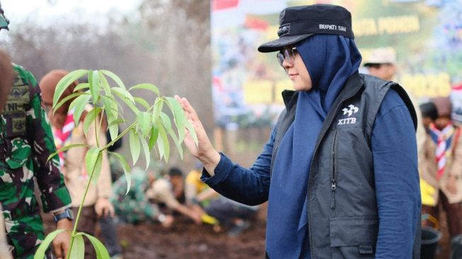 Bupati Siak Afni Zulkifli. [Dok Pemkab Siak]
