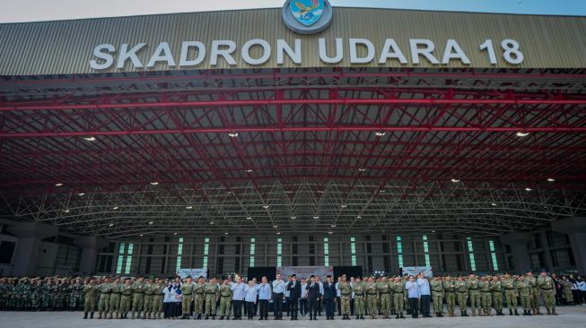 Ribuan Kadet dari Universitas Pertahanan Diberangkatkan ke 181 Sekolah Rakyat