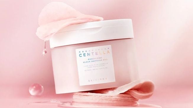 SKIN1004 Madagascar Centella Poremizing Clear Ampoule Pad (Shopee)
