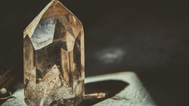 Ilustrasi kristal Clear Quartz. [Pixabay]