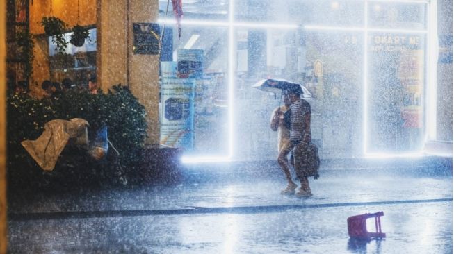 Mengenal Urban Rainfall Effect: Alasan Ilmiah Kenapa Hujan di Perkotaan Jauh Lebih Ekstrem