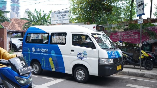 Kisah Anak SD Naik Mikrotrans Tiap Subuh Viral, Transjakarta Tingkatkan Layanan dan Perlindungan