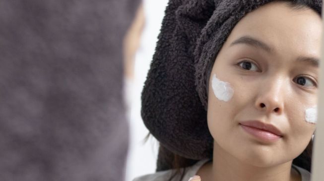 Moisturizer Apa yang Cocok untuk Kulit Kering dan Kusam? Ini 6 Rekomendasinya