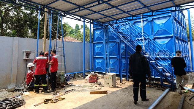Sangat Butuh Air Bersih! Warga Bantargebang Tagih Kepastian Waktu Perbaikan Sumur Artesis