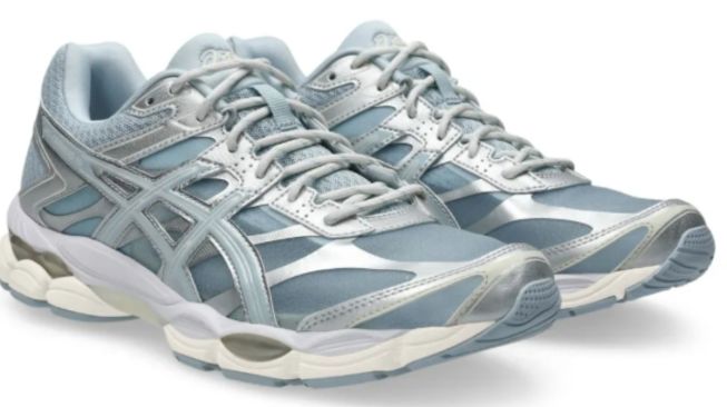 Asics Gel-Cumulus 16. [Asics]