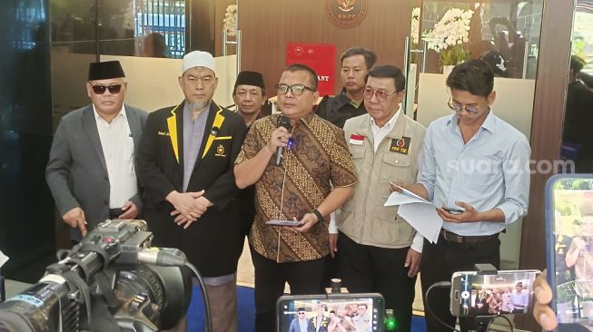 Wacana Pemakzulan Gibran Mandek di Parlemen, Menunggu Gerindra Turun Tangan?