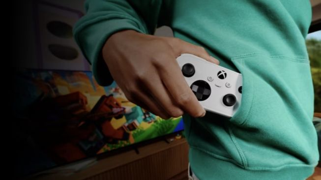 Cuma 12,7 Cm, Xbox Nano Controller Bisa Dibawa di Saku dan Terhubung ke HP