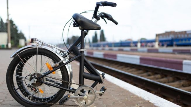 Perbedaan Sepeda Lipat Ukuran 16 Inci vs 20 Inci untuk Komuter, Mana yang Lebih Cocok?