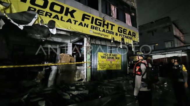 Ledakan di Pasar Cimanggis Tangsel Tewaskan 2 Orang, 6 Bangunan Rusak Parah