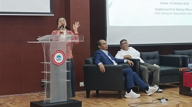 Okky Madasari Sentil Influencer: Jangan Sampai Opinion Leaders Jadi Opinion Dealers