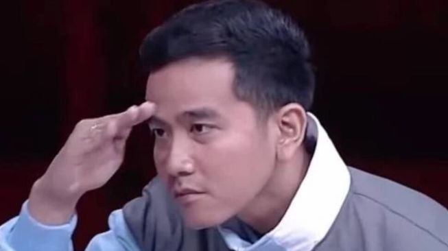 857 Km Jarak Prabowo dengan Gibran: RI 1 Rapat Kabinet, Gibran Sibuk Sendiri di Pesantren
