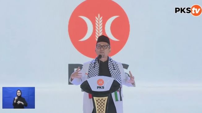 PKS Soroti Polemik Ijazah Gibran: Pemimpin Harus Lahir dari Meritokrasi, Bukan Dispensasi!