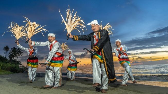 Tari Soya-Soya, Jejak Perjuangan Ternate yang Terus Hidup di Pulau Obi