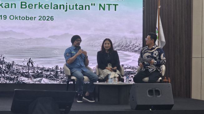 AAJI mencatat banyak perusahaan asuransi jiwa berkontribusi untuk korban bencana jiwa di NTT, Senin (19/10/2026). [Suara.com/Rina]