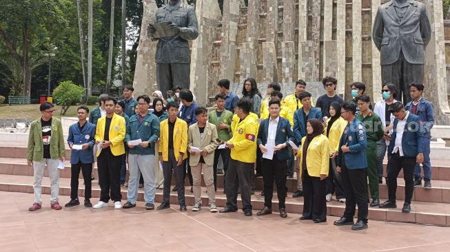 Mahasiswa ULM Ungkap Kondisi Terkini Karhutla di Kalimantan, Jarak Pandang Hanya 2 Meter