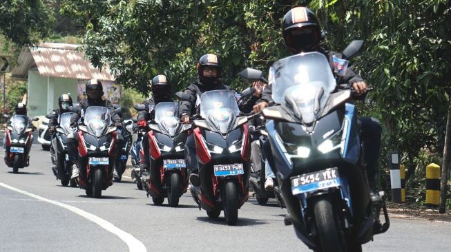 Yadea GT80 Tembus 182 Kilometer Bromo Hingga Madura Sekali Charge