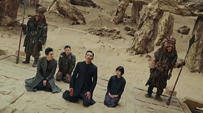 Syuting Tahun Depan! Along with the Gods Resmi Berlanjut ke Film Ketiga