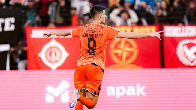 Jadi Mesin Gol Persija Jakarta, Alexander Jeremejeff Hampir Main di Klub Inggris