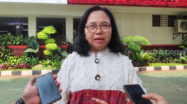 Wakil Ketua Komisi X DPR RI, MY Esti Wijayati. (Suara.com/Bagaskara)