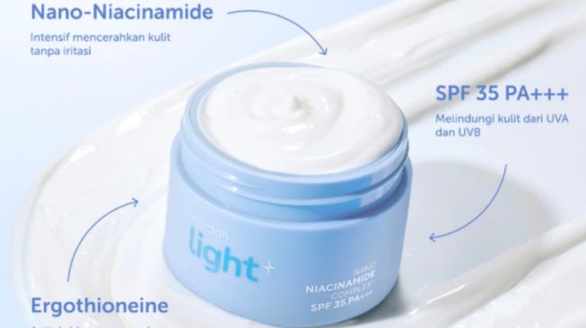 Wardah Light+ Glowshot Day Moisturizer. [Shopee/Wardah]