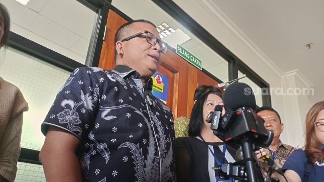 Denny Indrayana Ragu Gibran akan Datang ke Persidangan Suket di PTUN: Saya Harap-harap Cemas