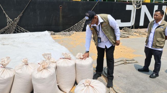 Bulog juga mempersiapkan pengiriman sekitar 15.000 ton jagung dari Gorontalo. (Dok. Bulog)