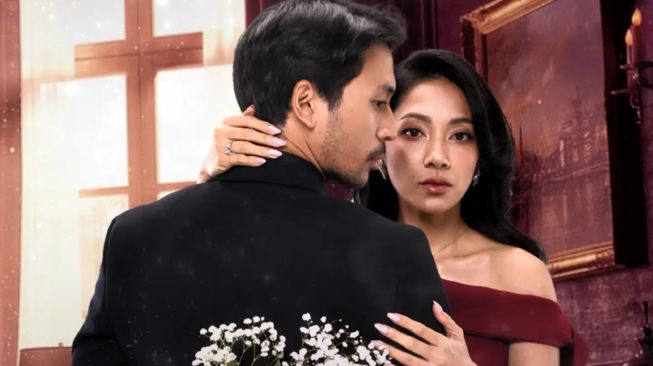 Andri Mashadi harus mengalami mabuk lau saat syuting di tengah laut untuk sinetron Wajah Cinta yang Lain. Namun penampilannya bareng Dinda Kirana mendapat pujian dari penonton. [Instagram]