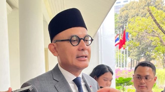 Menlu Arrmanatha Imbau WNI di Eropa Tak Ikut-ikutan Unjuk Rasa, Tapi Fokus Bekerja