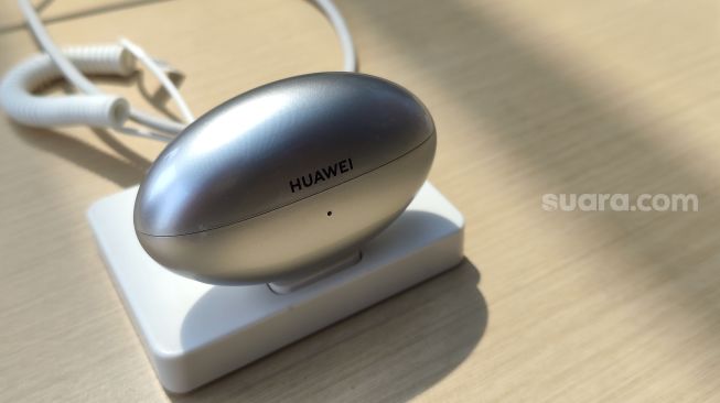 HUAWEI FreeBuds Neo. [Suara.com/Rahma]
