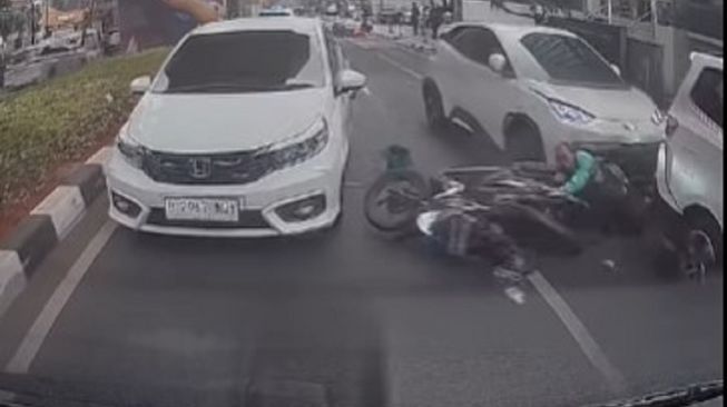 Sopir BYD Tabrak dan Lindas Ojol di Blok M Negatif Narkoba, Polisi: Bukan Kabur tapi Kaget