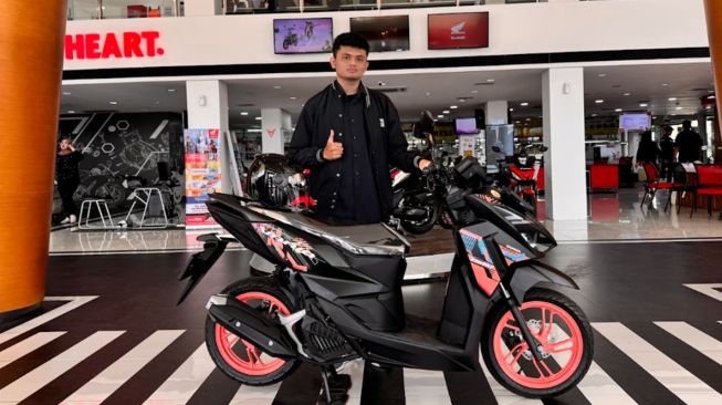 'Cheat Code' Beli Motor Baru: Hanya Main Aplikasi, Harga Vario 125 Street Berubah Jadi Rp5 Jutaan (IST)
