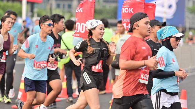 Para pelari mengikuti Jakarta Running Festival (JRF) di Jakarta, Minggu (25/10/2026). [handout] 