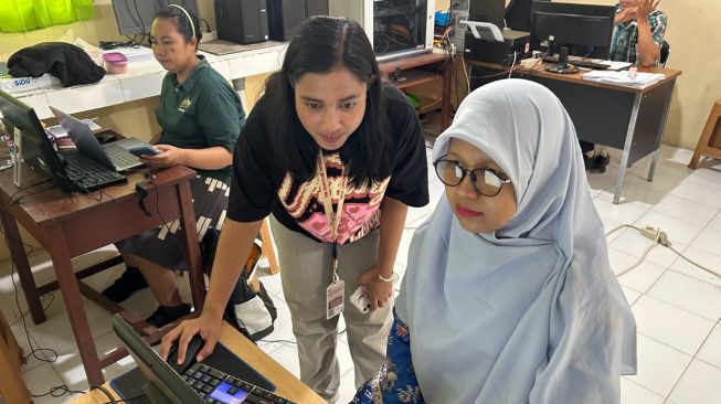 Pangkas Biaya dan Jarak, Tim Ekspedisi Patriot ITS Surabaya Dekatkan Akses Beasiswa